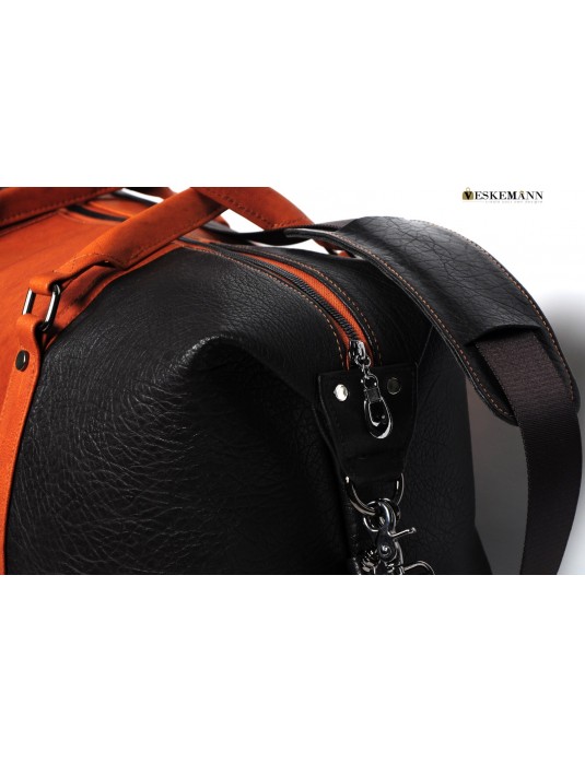 Leather Weekend Bag 